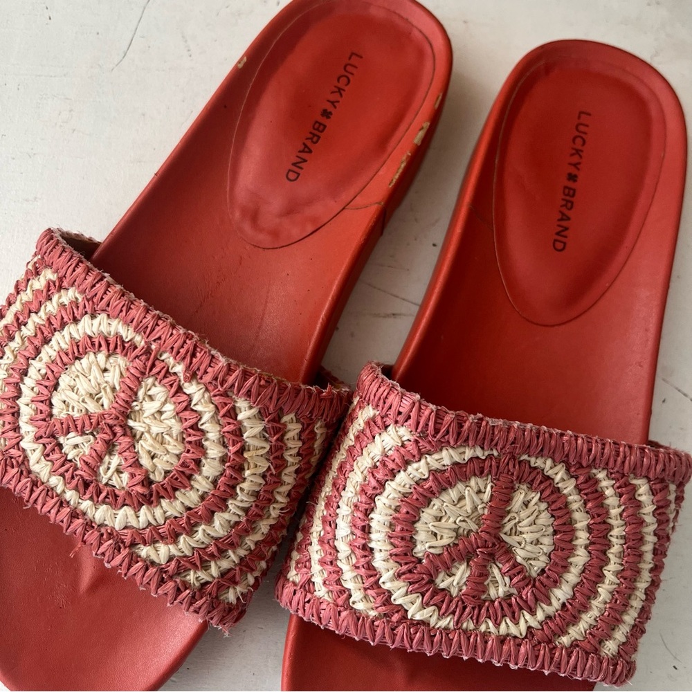 Lucky Brand Pepperika Coral and Cream Woven Peace Slide Sandals - Picture 2 of 4